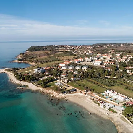 Crvena Uvala Apartment *
