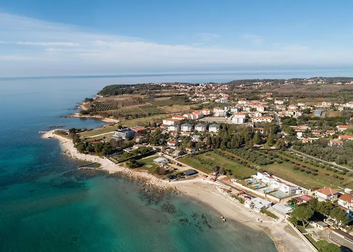 Crvena Uvala 아파트 *