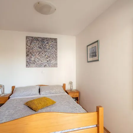 Crvena Uvala דירה זמברטיה