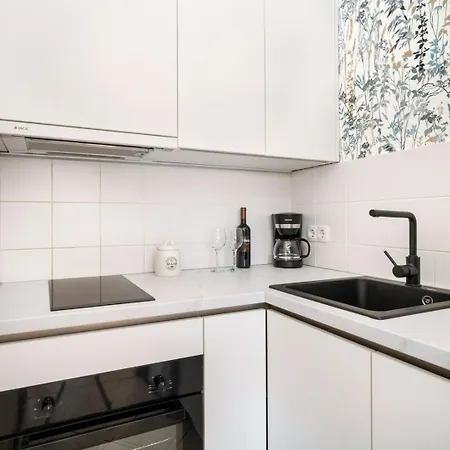 Crvena Uvala Apartment *