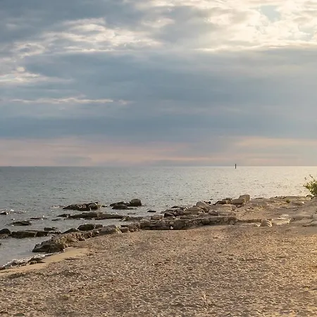 Crvena Uvala Zambratija (Istria)